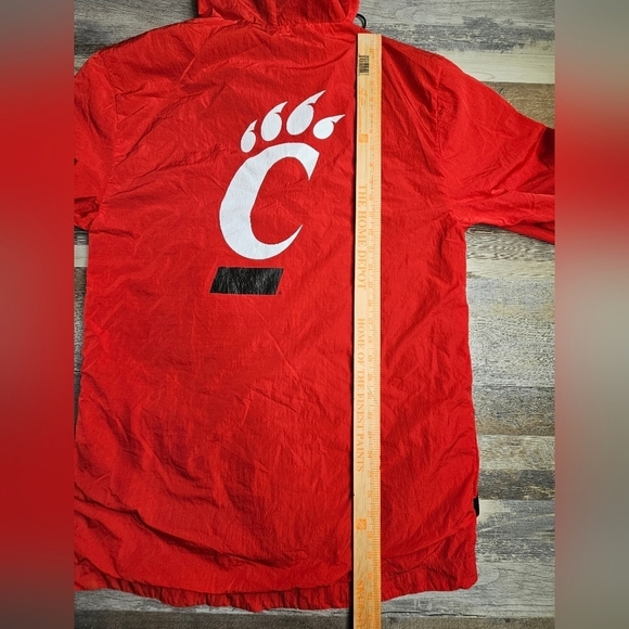 Cincinnati Bearcats Windbreaker XS Red Travis Kelce Taylor Swift - Picture 9 of 10